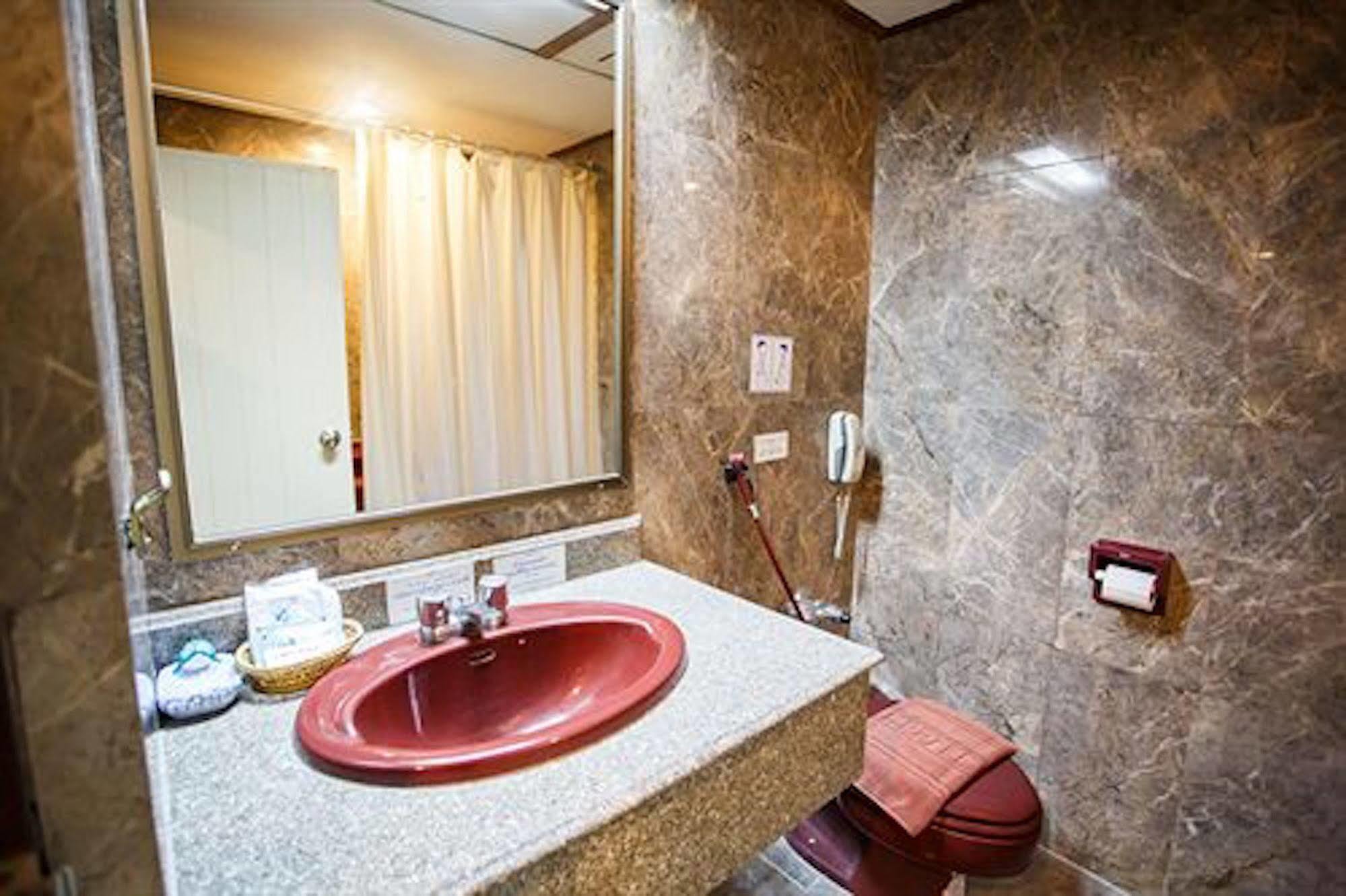 Vieng Thong Hotel Krabi town Extérieur photo