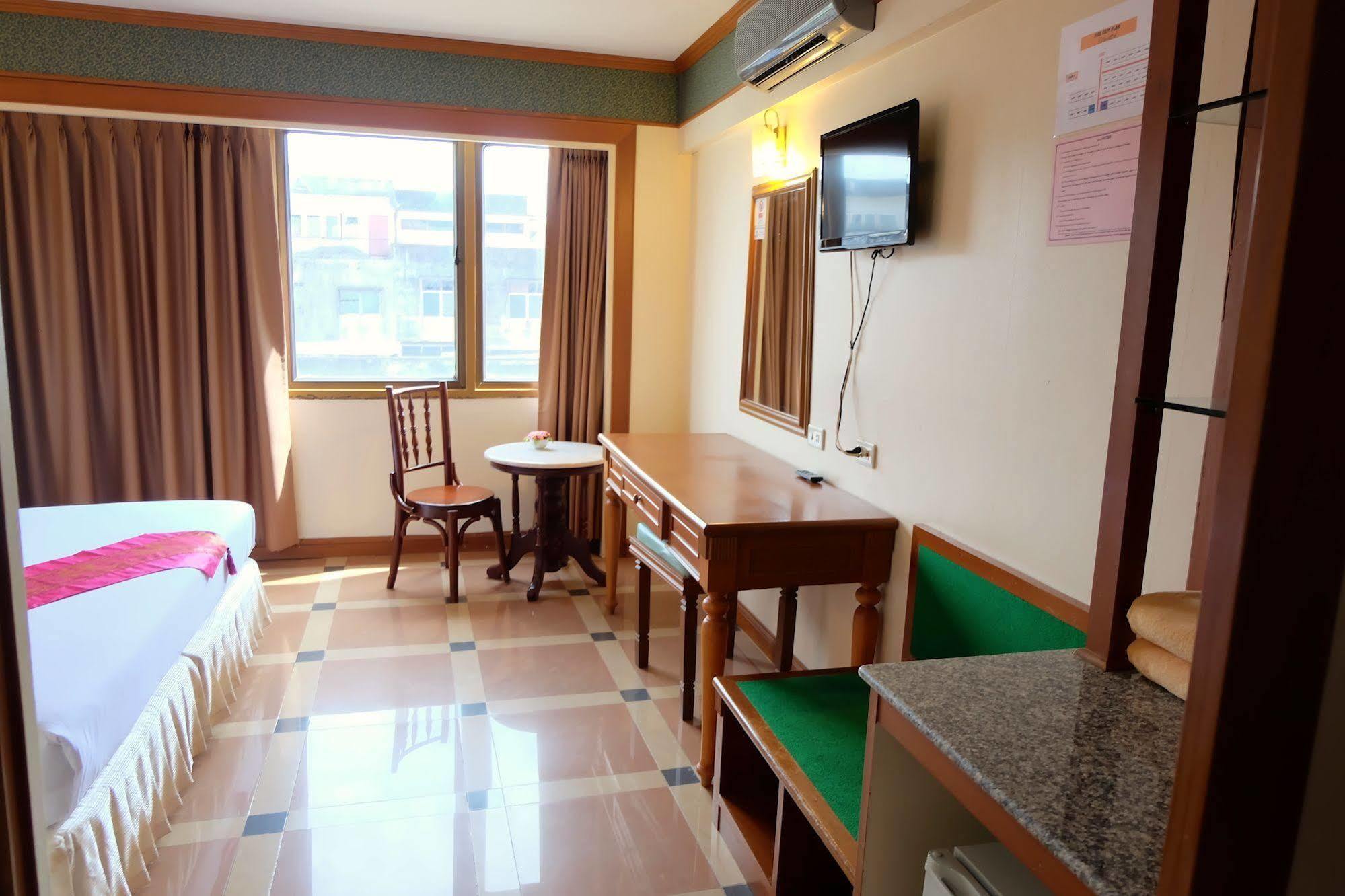 Vieng Thong Hotel Krabi town Extérieur photo